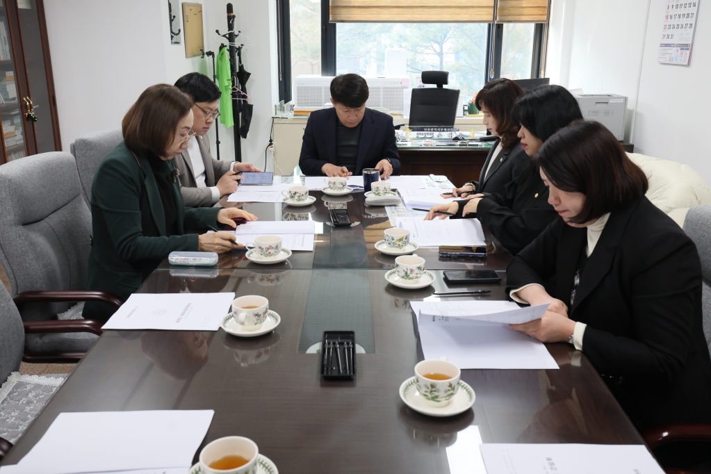 제275회_임시회_대비_의회운영위원회_간담회_2026-03-09_(1).JPG 이미지