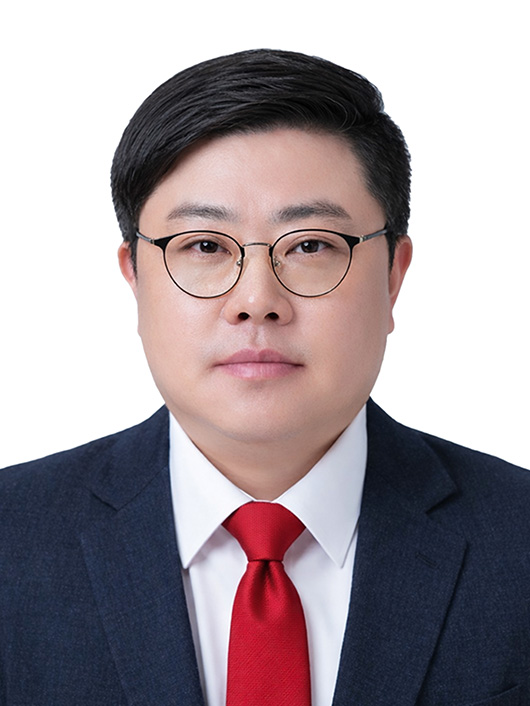 윤구영